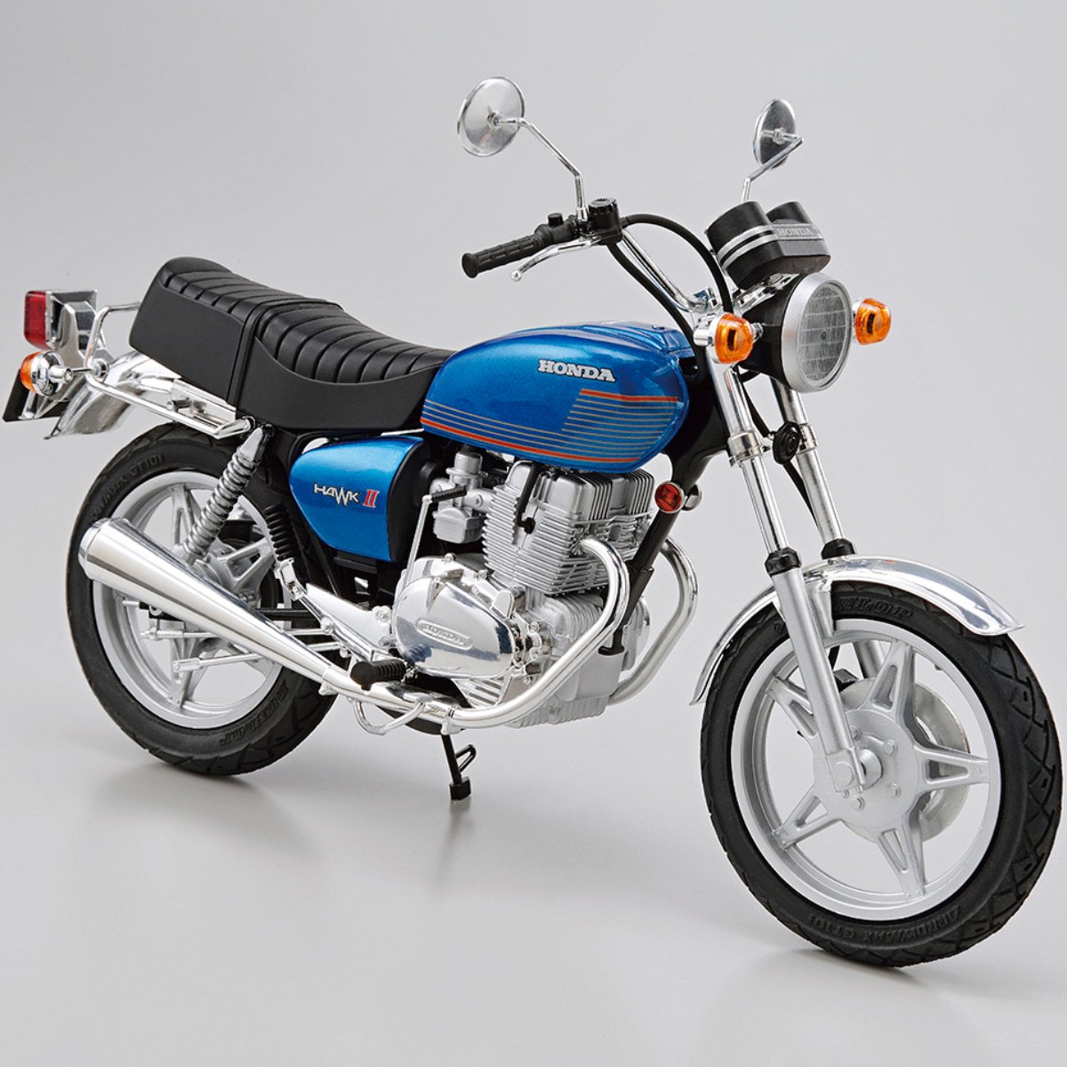 Aoshima Honda CB400T Hawk-II '77 Plastic Kit - 1:12 Scale - Phillips Hobbies