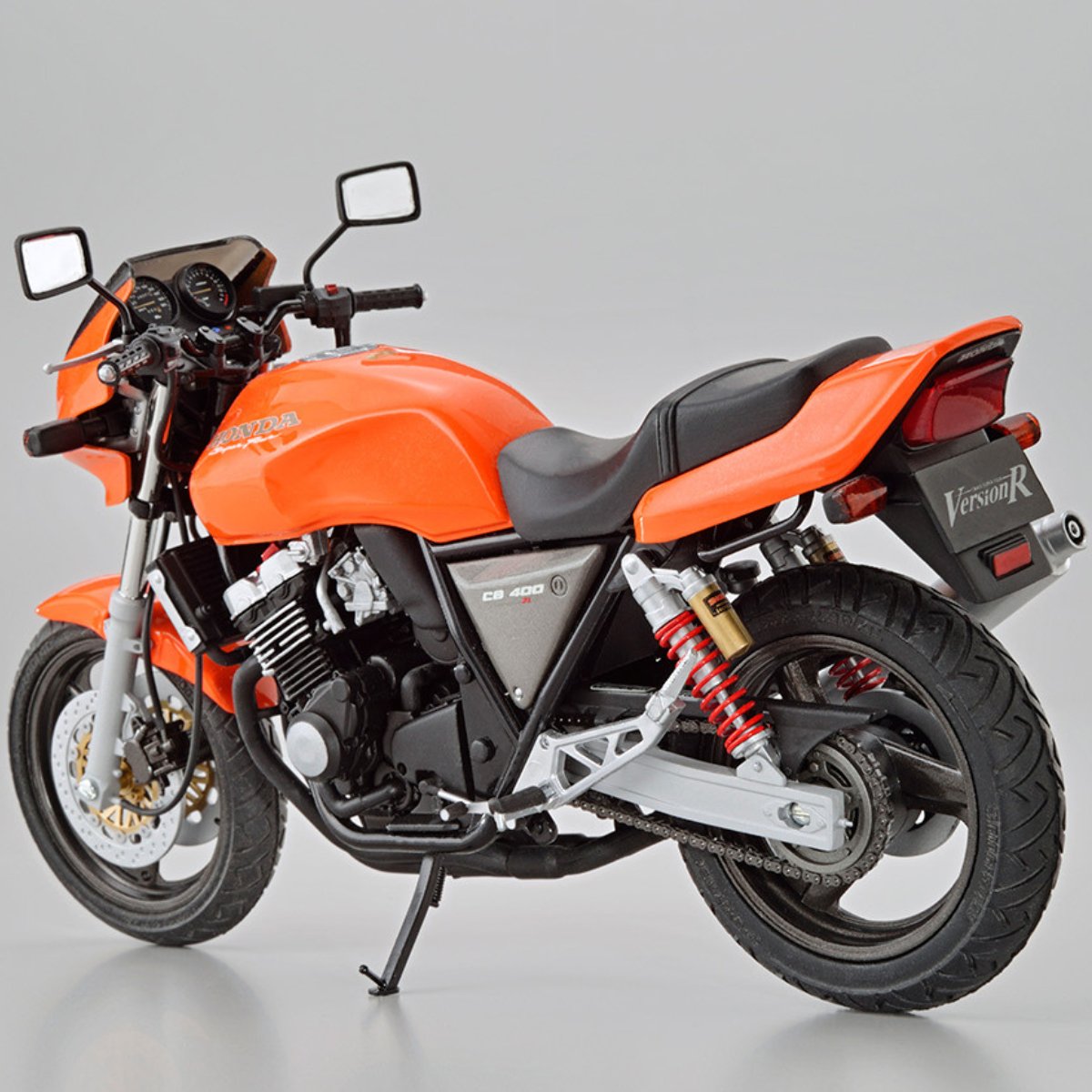 Aoshima Honda NC31 CB400 Super Four Version R'95 Plastic Kit - 1:12 Scale - Phillips Hobbies