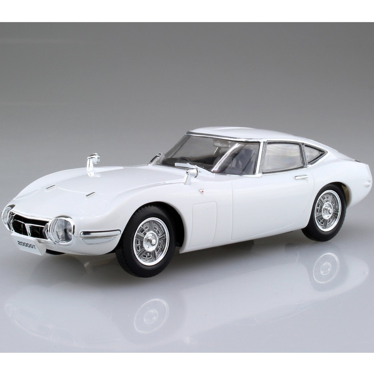 Aoshima Toyota 2000GT Pegasus White Snap Kit - 1:32 Scale - Phillips Hobbies