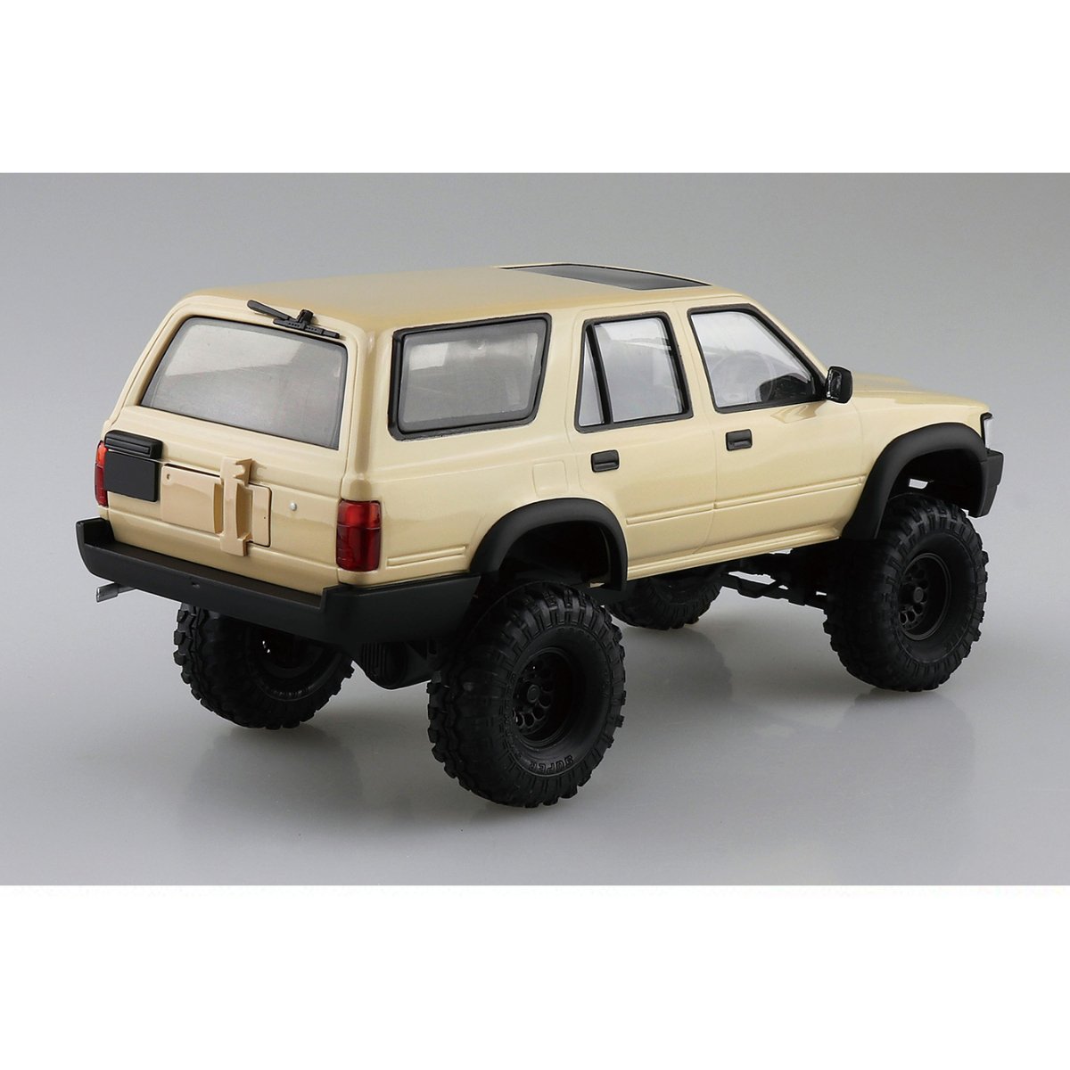 Aoshima Toyota Hilux Surf Lift Up Plastic Kit - 1:24 Scale