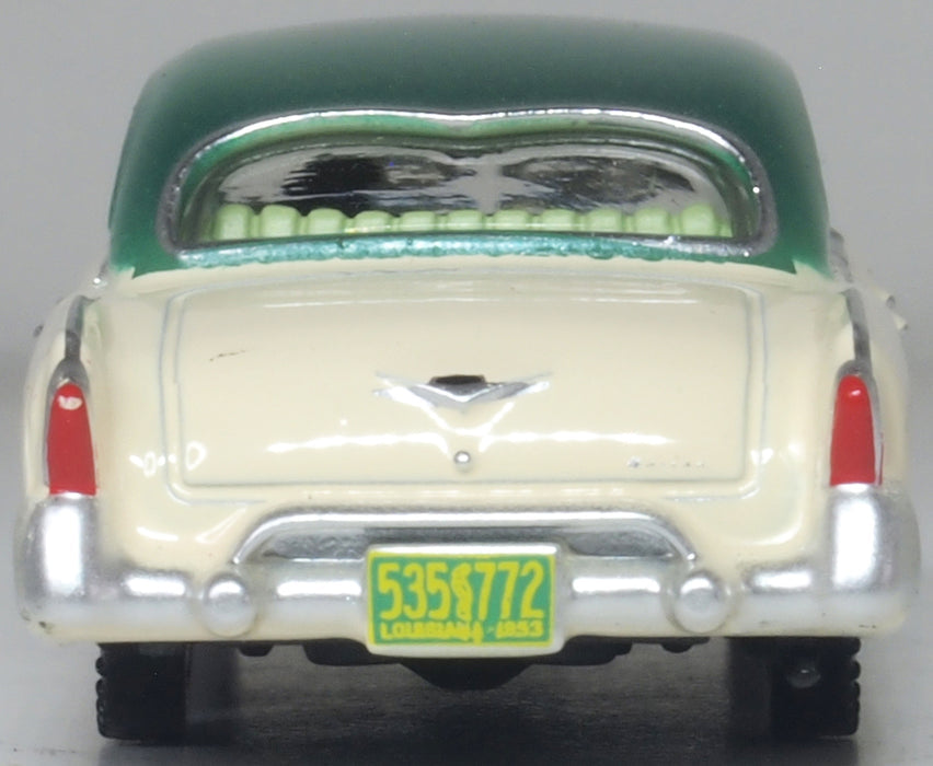 Oxford Diecast 87KM53001 1953 Kaiser Manhattan Stardust Ivory/Jade Green - 1:87 Scale