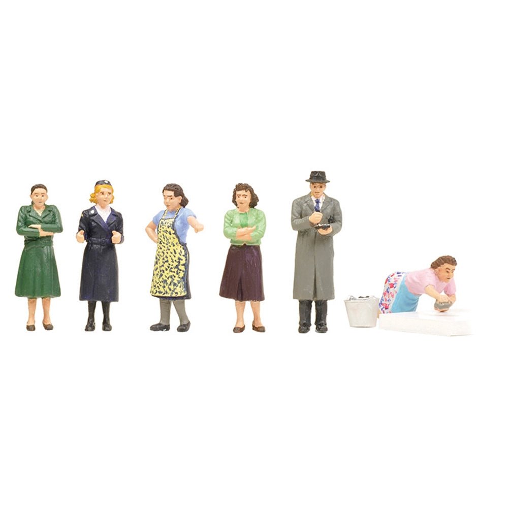 Bachmann 36 - 406 Scenecraft Suburban Street Scene Figures - OO Gauge - Phillips Hobbies