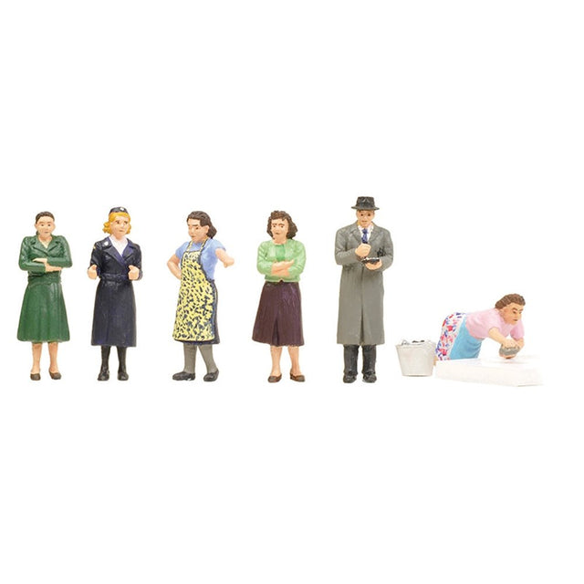 Bachmann 36 - 406 Scenecraft Suburban Street Scene Figures - OO Gauge - Phillips Hobbies