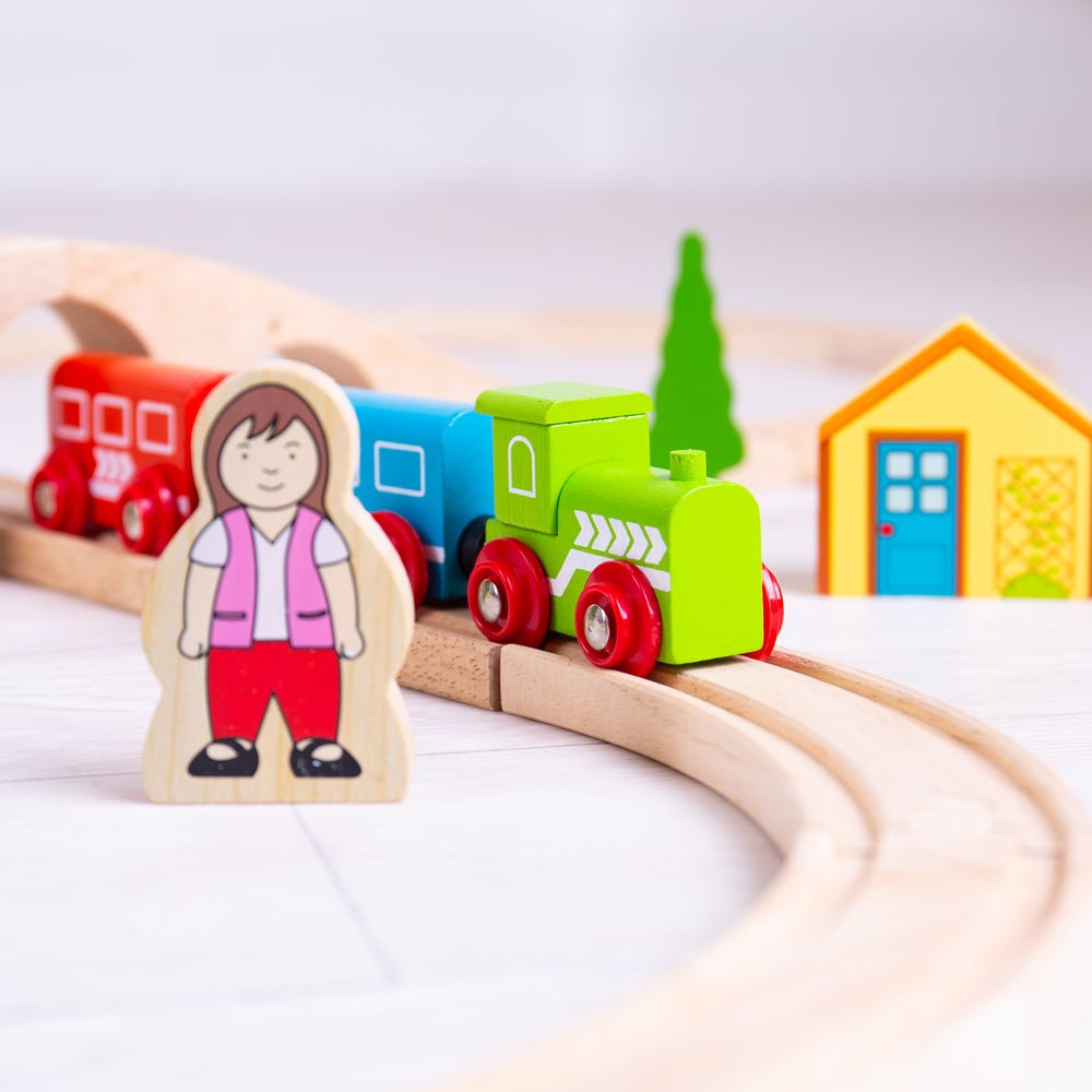 Bigjigs Figure of Eight Train Set - Wooden Train Set - Phillips Hobbies