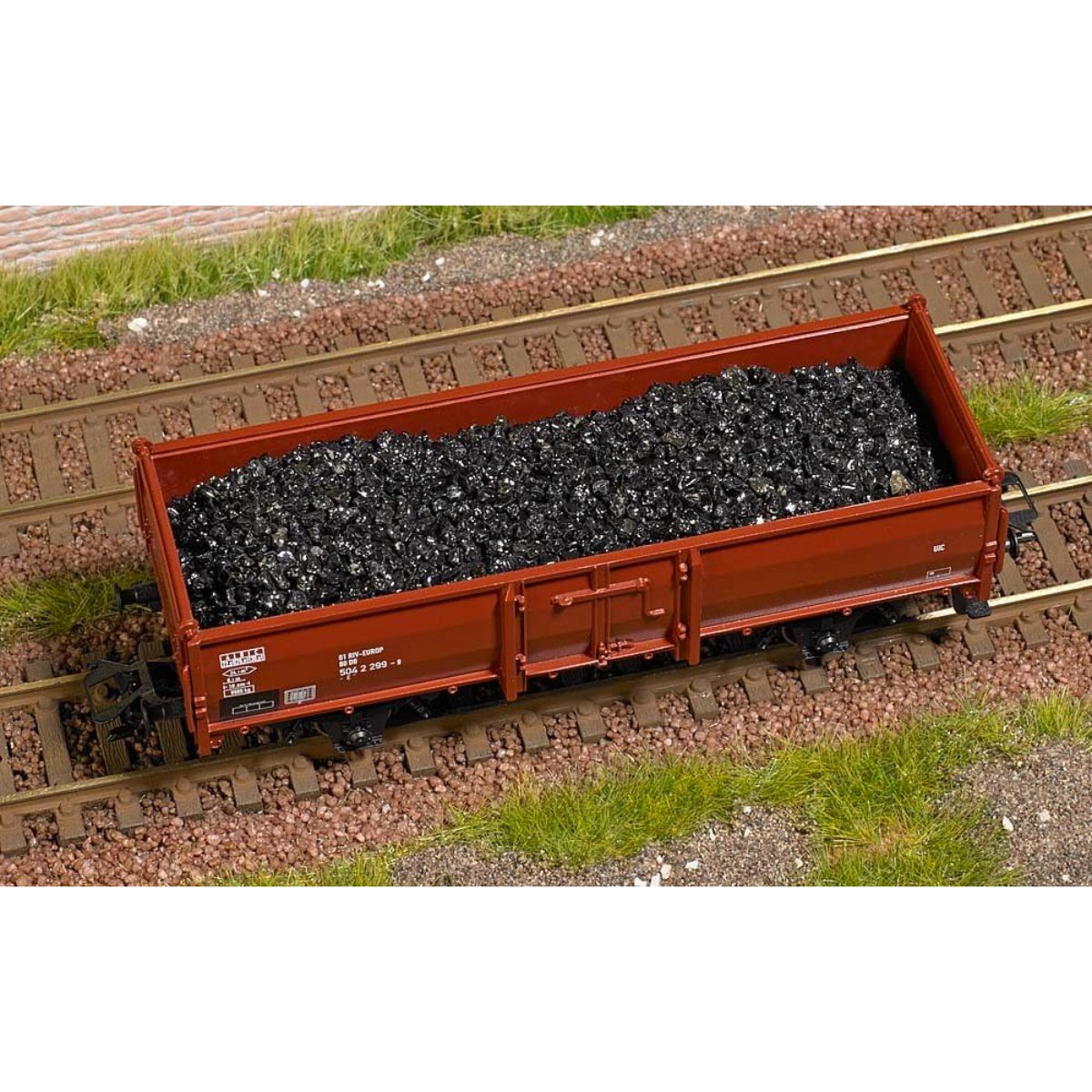 Busch 1680 Wagon Load Genuine Coal - HO / OO Gauge - Phillips Hobbies