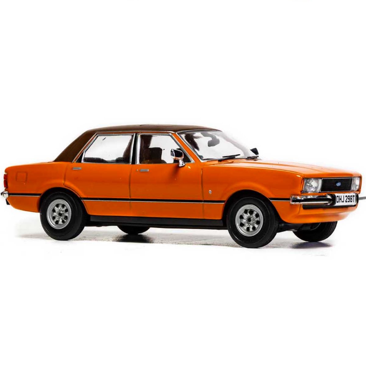 Corgi VA11915 Ford Cortina Mk4 2.0 Ghia, Signal Orange - Phillips Hobbies