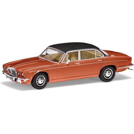 Corgi VA13903 Daimler Double-Six Series 2 Vanden Plas Coral