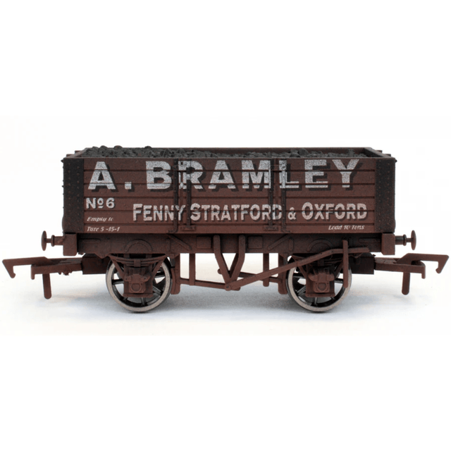 Dapol 4F - 052 - 014 5 Plank Wagon 9' Wheelbase A Bramley 5 Weathered - OO Gauge - Phillips Hobbies