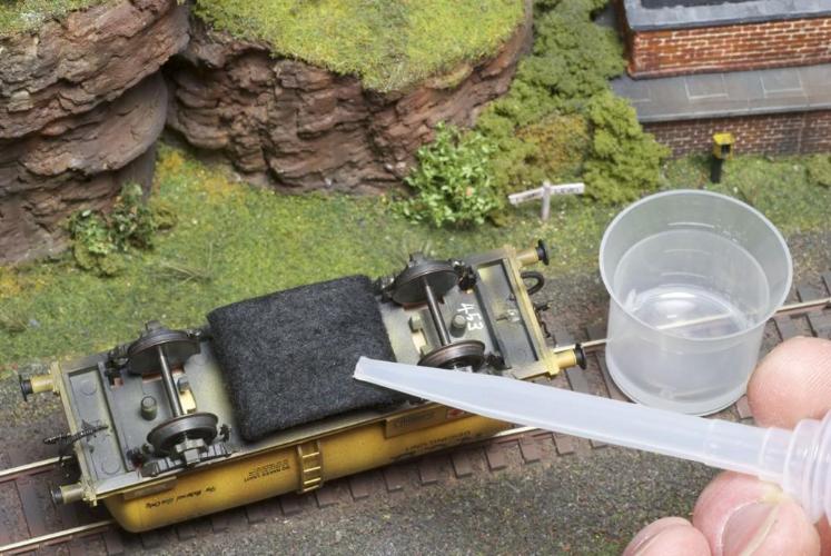 Deluxe Materials Track Magic 50ml - Phillips Hobbies