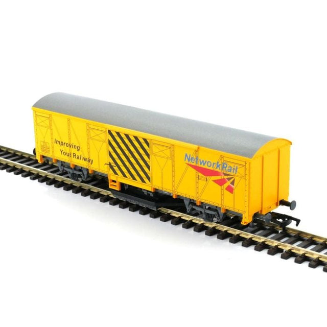 Gaugemaster GM4430101 Track Cleaning Wagon Network Rail - OO Gauge - Phillips Hobbies