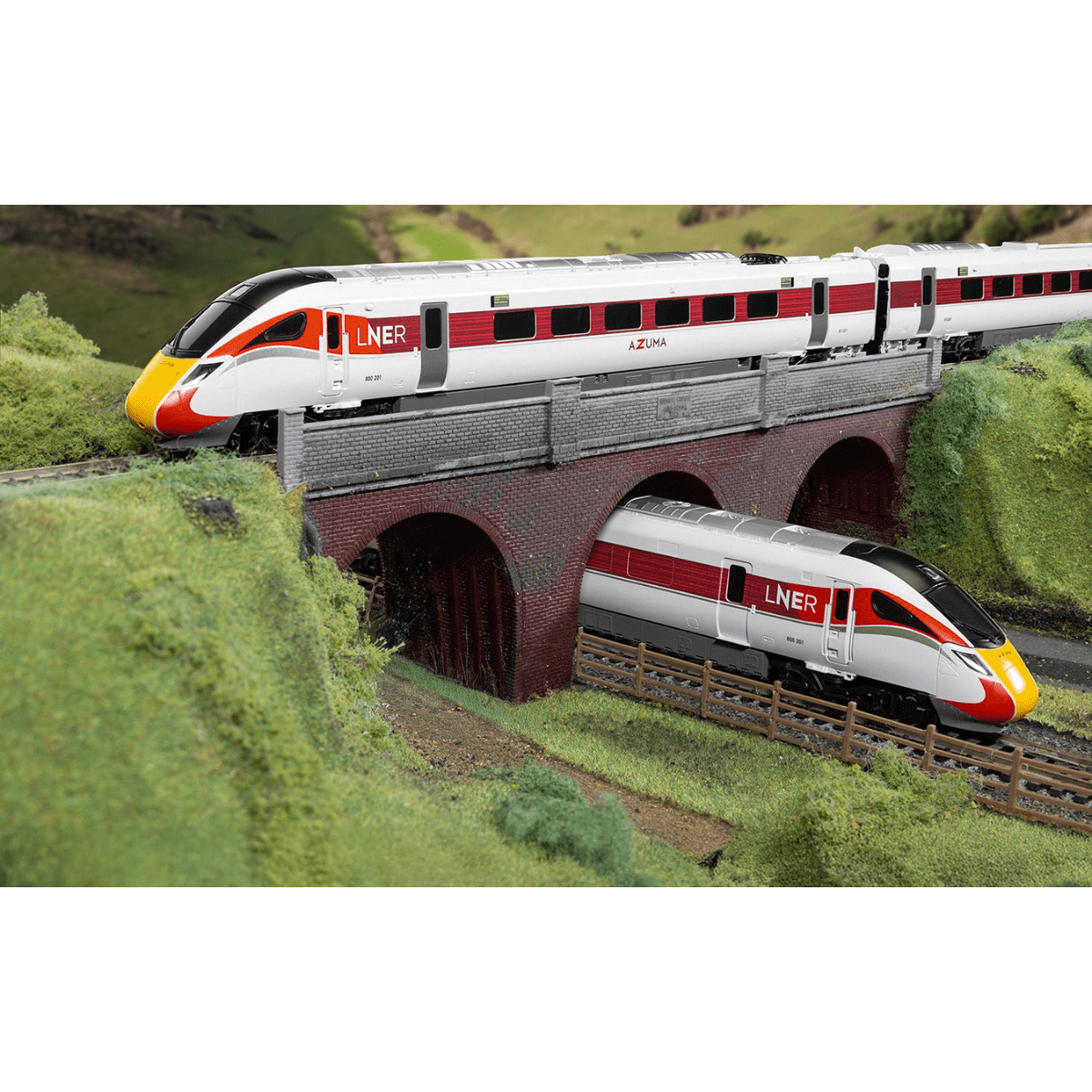 Hornby R1288M LNER Azuma High Speed Complete Train Set - OO Gauge - Phillips Hobbies