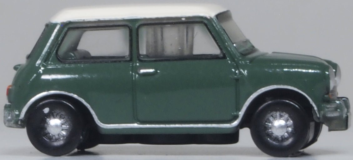 Oxford Diecast 120MN003 Mini Almond Green/Old English White - TT:120 Scale - Phillips Hobbies