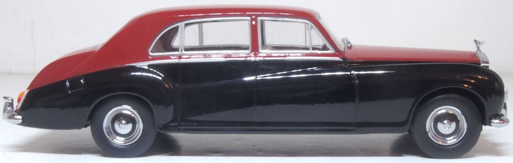 Oxford Diecast 43RRP5004 Rolls Royce Phantom V James Young Claret/Black - 1:43 Scale Model - Phillips Hobbies