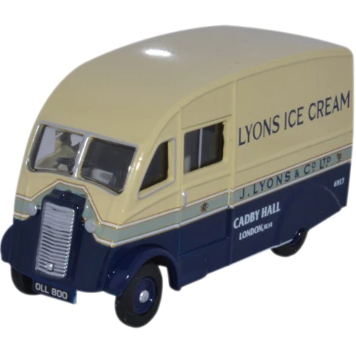 Oxford Diecast 76CM009 Commer Q25 Lyons Ice Cream - Phillips Hobbies