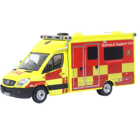 Oxford Diecast 76MA008 Mercedes Support Unit Bedfordshire Fire & Rescue Service - Phillips Hobbies
