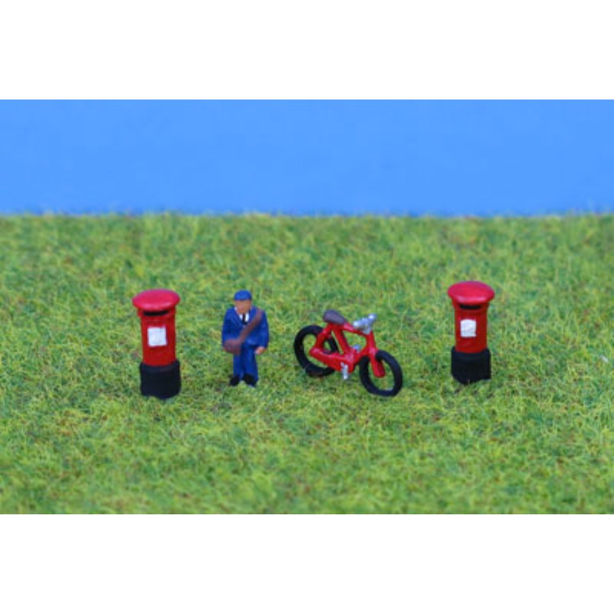 P&D Marsh PDX49 Painted Postman, Bike & Postboxes (N Gauge) - Phillips Hobbies