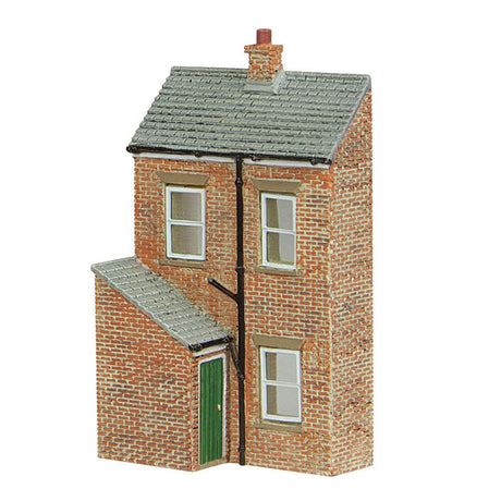 PRE - ORDER: Bachmann Scenecraft Low Relief Rear Of Terrace - Right Hand, Green Door - Phillips Hobbies