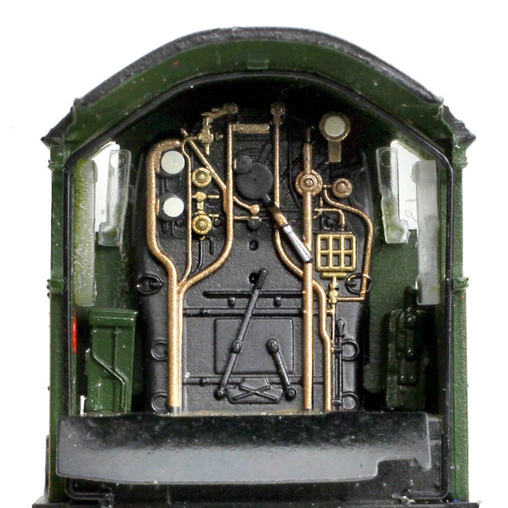 PRE - ORDER: Graham Farish GWR 4073 'Castle' 4082 'Windsor Castle' GWR Lined Green (Shirtbutton) SOUND FITTED - N Gauge - Phillips Hobbies