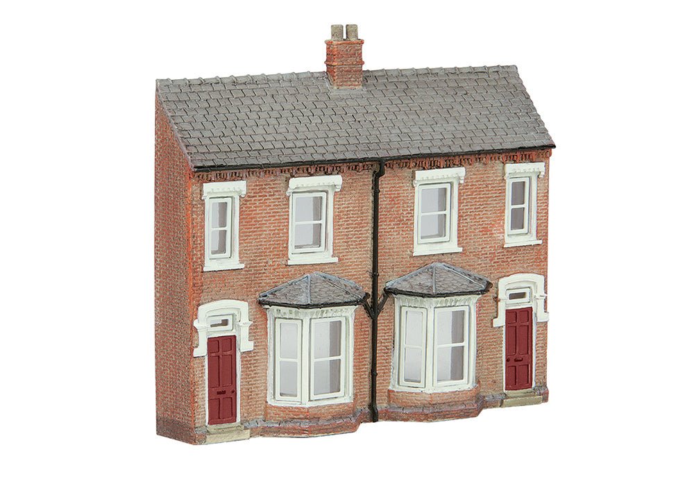PRE - ORDER: Scenecraft Low Relief Front Terraced Houses - Red - N Gauge - Phillips Hobbies
