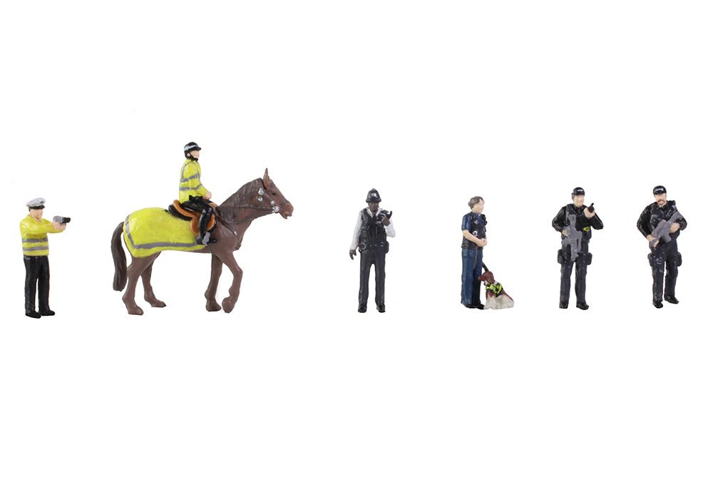 PRE - ORDER: Scenecraft Modern Police Figures - 1:76 Gauge - Phillips Hobbies
