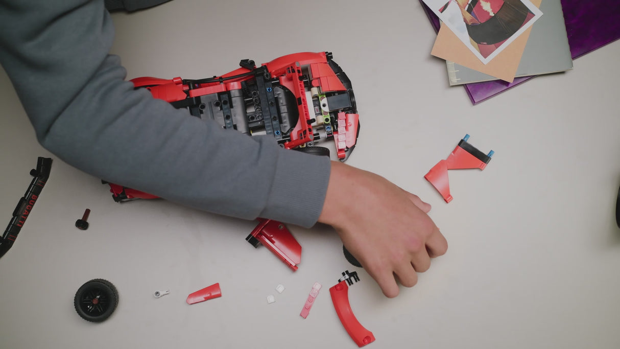 LEGO® Technic Bugatti Chiron Pur Sport Hypercar 42222