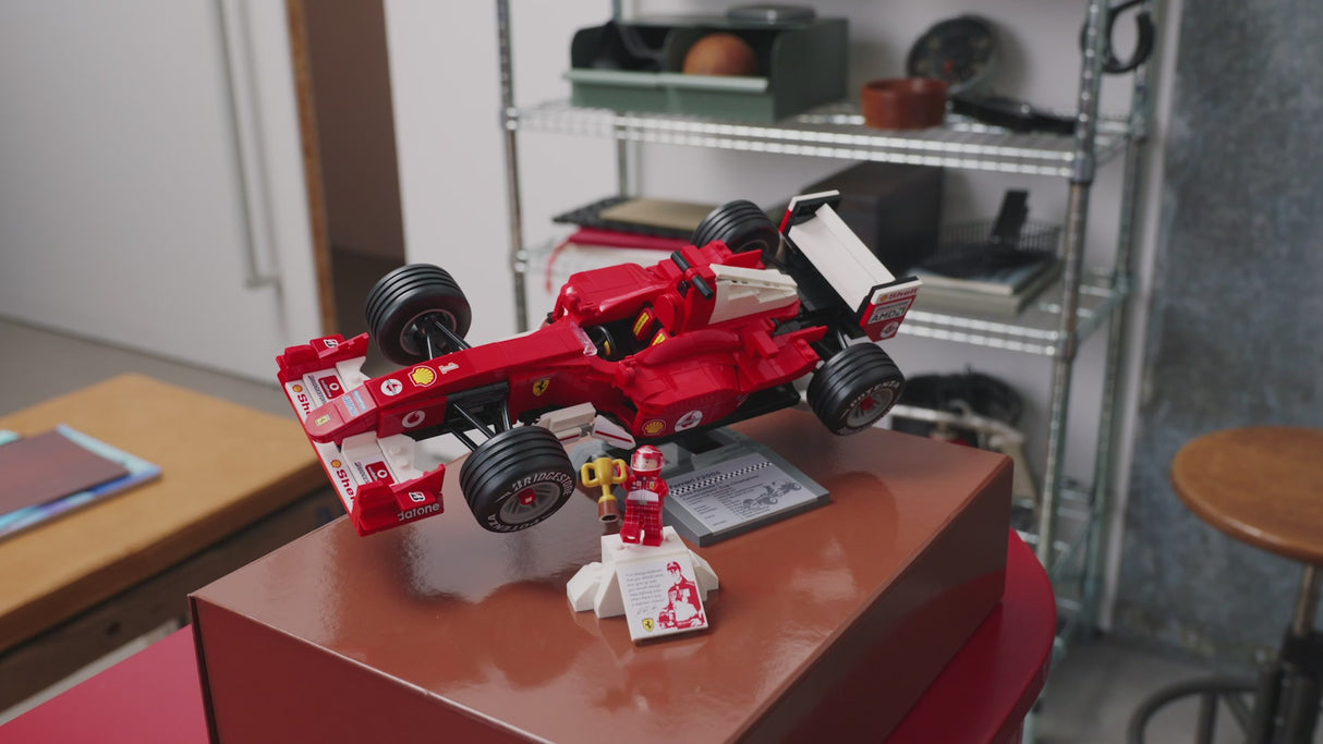 LEGO® Icons Ferrari F2004 & Michael Schumacher Model Car 11375