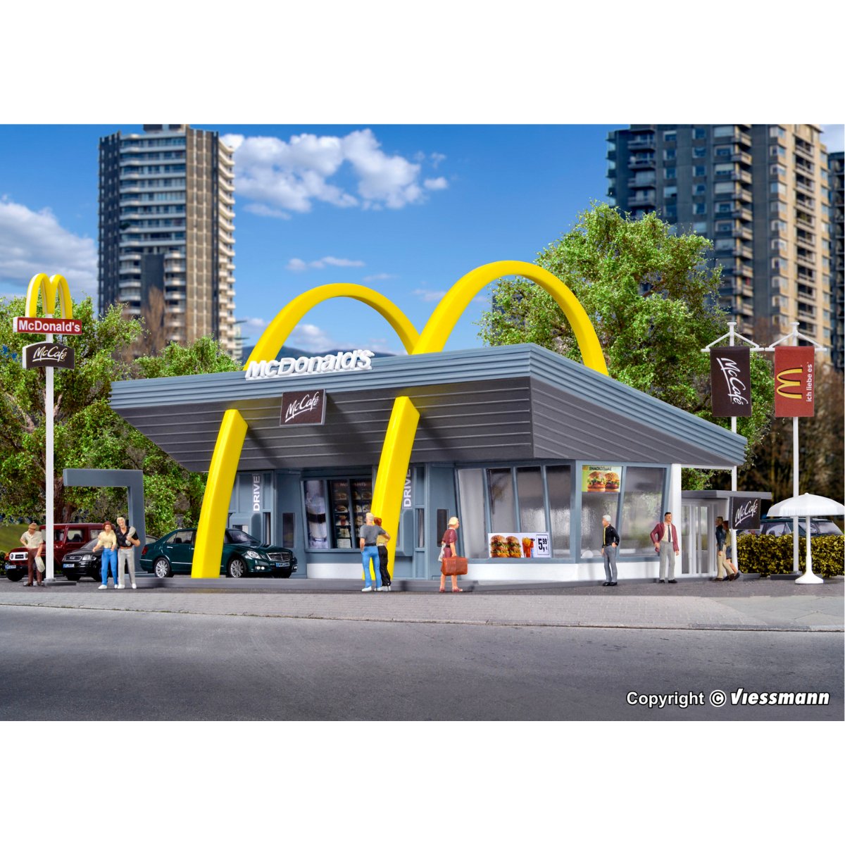 Vollmer 43634 McDonald's Restaurant With McDrive Plastic Kit - HO / OO Gauge - Phillips Hobbies